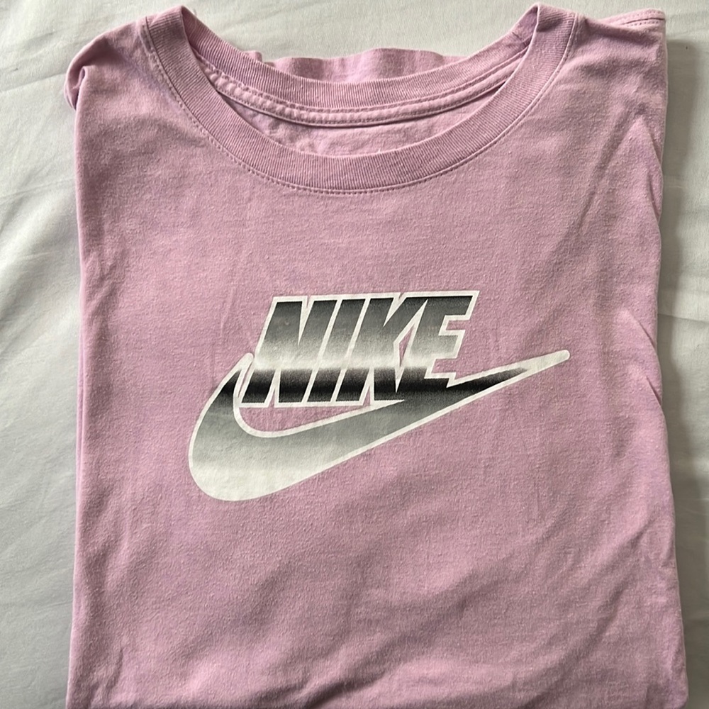 Nike tee